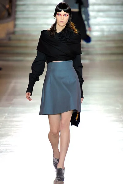 Look 1